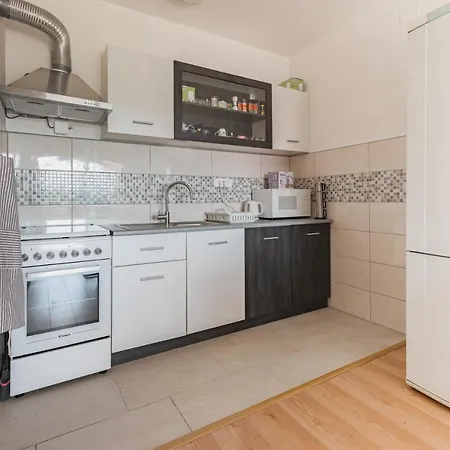 Family Paklenica Apartman